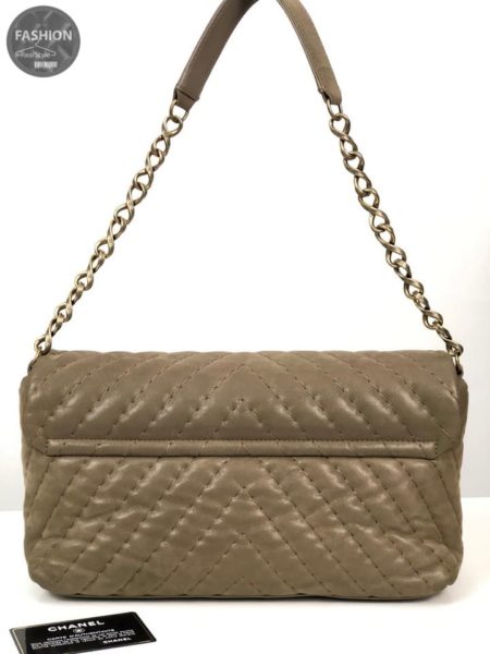 1 Сумка Chanel Chevron Jumbo Flap