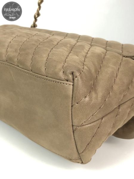 2 Сумка Chanel Chevron Jumbo Flap