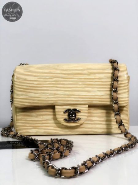 Лакированная сумка Chanel mini